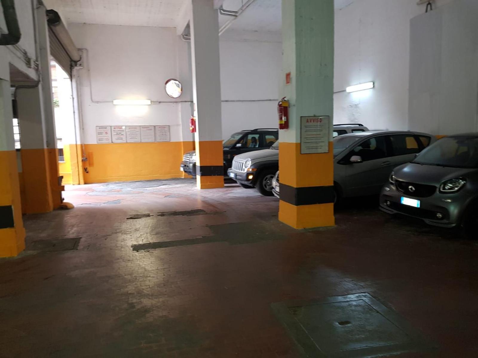 Aura Paradise - With Parking Garage Appartamento Roma